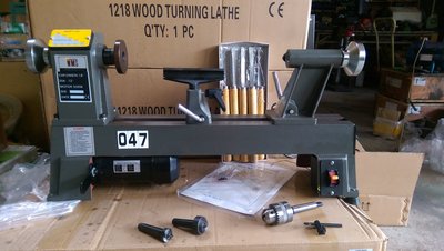*DIY木工車床/WE-047型+8支套裝車刀組10980元標+4吋夾頭14800元.盤面30公分頂針對點最長45公分.