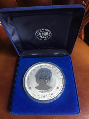 【可議價】庫克1997年英國黛安娜王妃30元（1公斤）紀念銀幣【店主收藏】1858