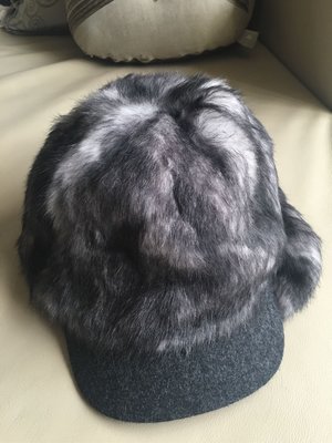 [品味人生2]保證全新正品 Moncler 兔毛 耳罩式 毛帽   超保暖 義大利製