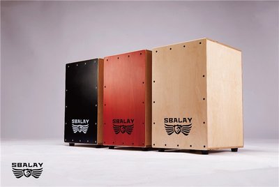 木箱鼓 Sbalay SCJ-2 木箱鼓 台灣品牌 附雙肩背袋 原木黑紅三色可選 - [黃石樂器]