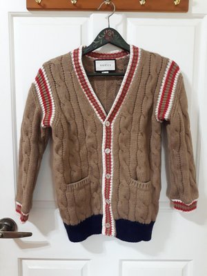 二手Gucci 羊毛針織外套，售8800元。
