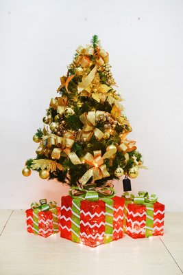 節慶王【X041400】4尺裝飾聖誕樹(金))-DIY佈置好簡單，DIY佈置/聖誕樹/聖誕佈置/聖誕燈/會場佈置/材料包