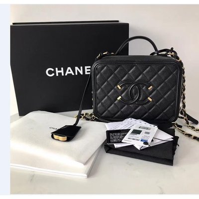 Chanel Vanity Case A93343 全黑色內粉紅色 荔枝皮 化妝盒 中款21CM
