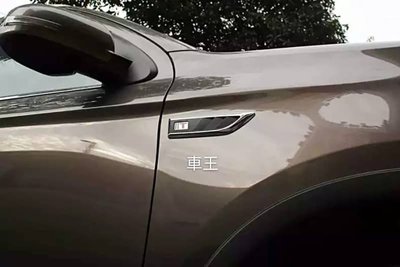 【車王小舖】三菱 Outlander 2017 葉子板裝飾貼 鯊魚鰭 車標 銘牌 日規