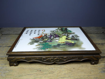 舊藏花梨木鑲嵌手繪瓷板桌子茶桌：1920 尺寸：長33.5cm寬26.5cm高6cm重量：1810g03028
