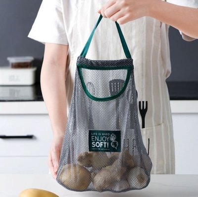 廚房蔬菜收納網袋(綠)【SQ5580】可掛式洋蔥收納掛袋 洋蔥大蒜掛袋 多功能分類雜物整理袋家用多用途創意水果壁掛袋