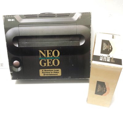 SNK NEOGEO AES 大型電玩主機、街機平台 ，搖桿*2 原裝日製收藏美品