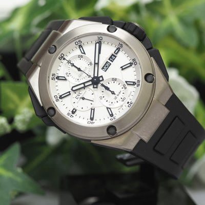 IWC 萬國錶 Ingenieur 絕版工程師系列 IW386501 雙追針計時 45mm 鈦金屬腕錶 白面