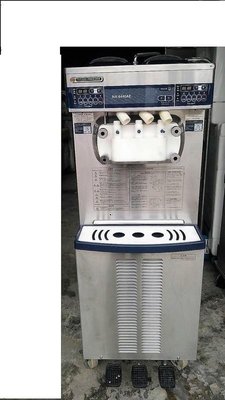 【光輝餐飲設備】日世霜淇淋機.氣冷式 NA-6440 另有各式製冰機.烤箱.