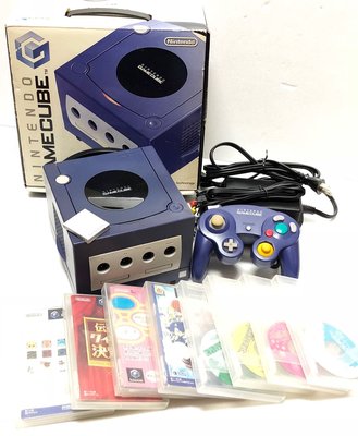 GameCube NGC 主機盒裝、手把*1、遊戲x8、記憶卡x1 出售