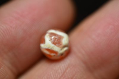 千年鑲蝕紅玉髓珠，1800-2200年，二期蝕花珠，鑲蝕力度3581
