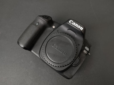 95新 Canon/佳能 80D 半畫幅單反相機 二手機身鏡
