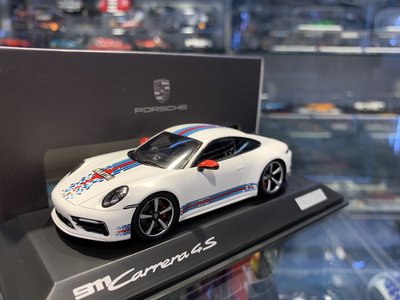 吉華科技@ 1/43 原廠 Porsche 911 Carrera 4S 樹酯車