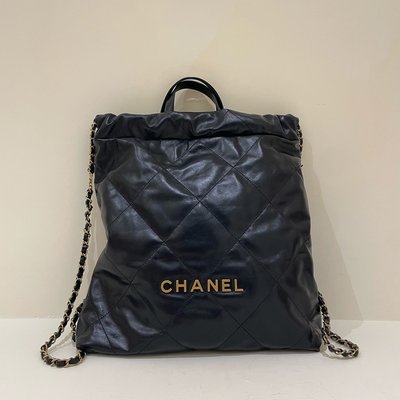 Chanel 22托特小款後背包 深藍色 金釦《精品女王全新&amp;二手》