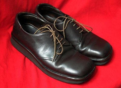 PRADA義大利皮鞋約39或40號男鞋黑色皮鞋【心生活美學】