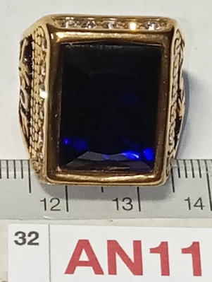 【週日21:00】32~AN11~大方藍晶鑽全金色老鳳祥18K戒指(未檢測不保真)。如圖