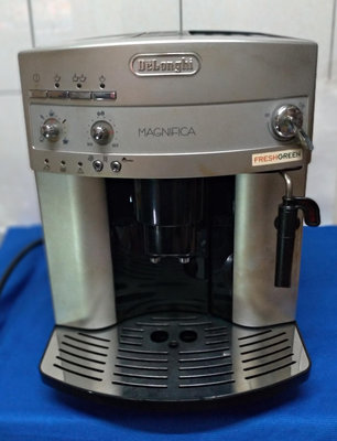De Longhi 德龍全自動濃縮咖啡機 二手 外觀九成新 使用功能正常  需自取 當場試機 避免任何爭議
