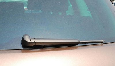 B雷翼配件 2011~2018 A6 C6 RS6 AVANT 後雨刷 相容 audi 支架 後擋雨刷