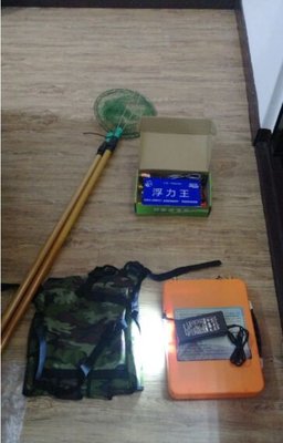台灣現貨電魚器 電魚機 電魚 電蝦 電鱉 （套裝）含電瓶