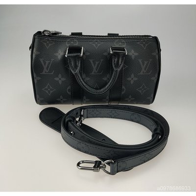 Louis Vuitton LV Keepall 25 Monogram Leather Black ref.722393 - Joli Closet