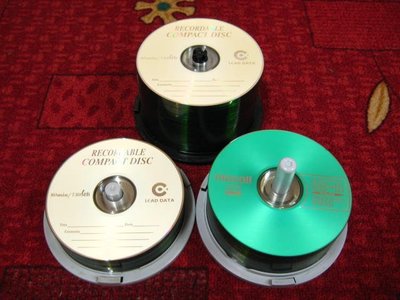 國內大廠錸德、利碟製，maxell、LEAD DATA 8X 超經典深藍片，高音質高壽命，早期錄音專用，100片絕版特價