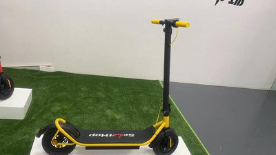 戶外越野滑板車10寸可摺疊成人代步車可攜式電動滑板車兩輪代步車
