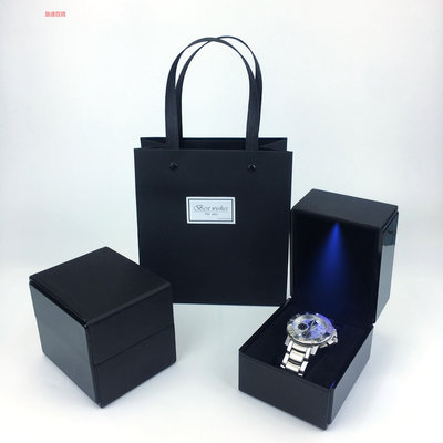 精品高檔拉絲pu皮翻蓋枕包手表盒 LED帶燈男女士手表環收納包裝禮物盒