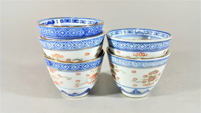 [銀九藝] 文革時期 高約~4.7公分 青花釉裡紅 米粒杯 5件一標