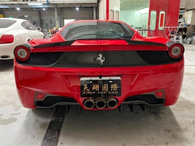 【天翊國際】Ferrari 458 ltalia D款 抽真空 碳纖維 尾翼