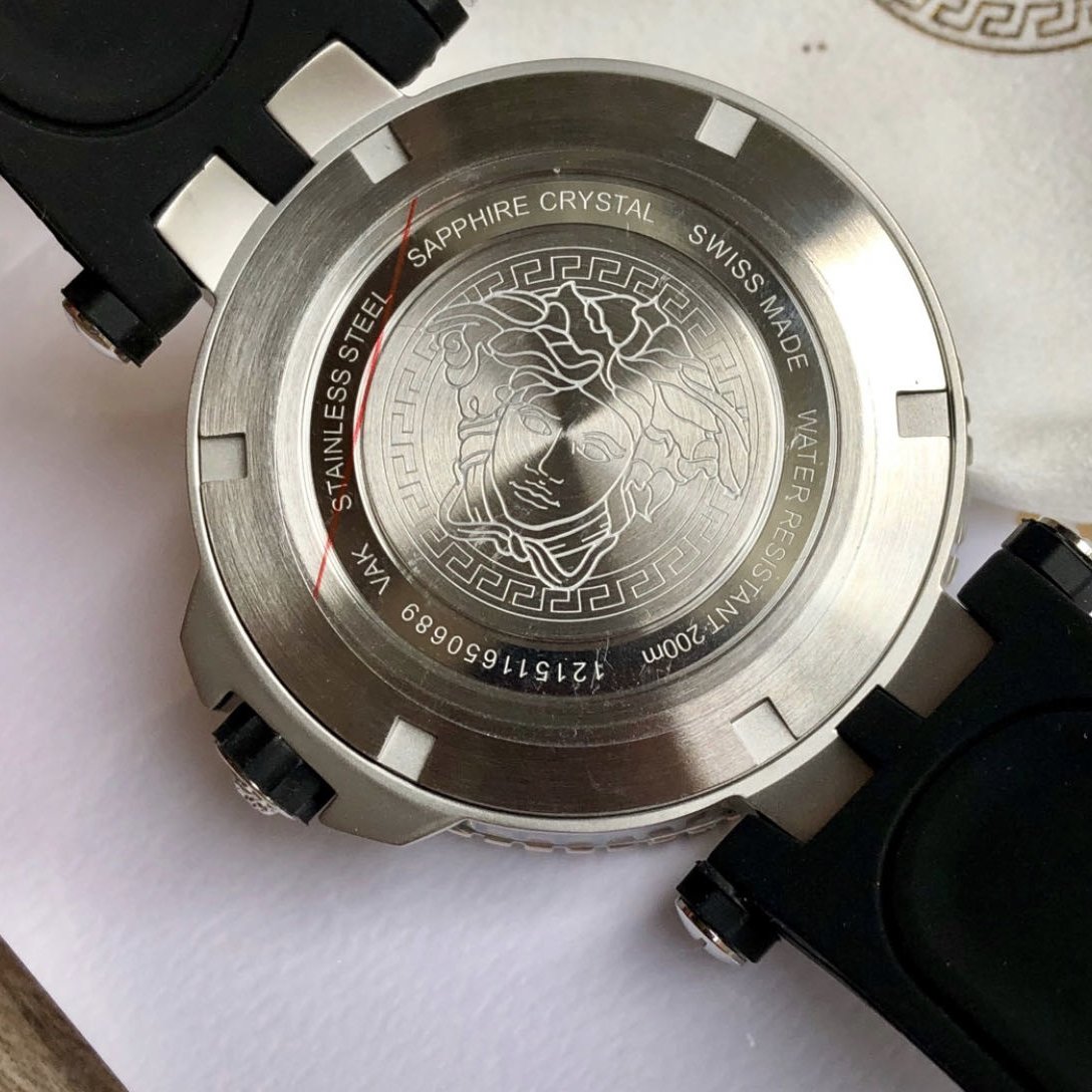 VERSACE V-RACE Diver黑色面盤 橡膠錶帶 石英 運動潛水 男士手錶 VEAK00118 | Yahoo奇摩拍賣