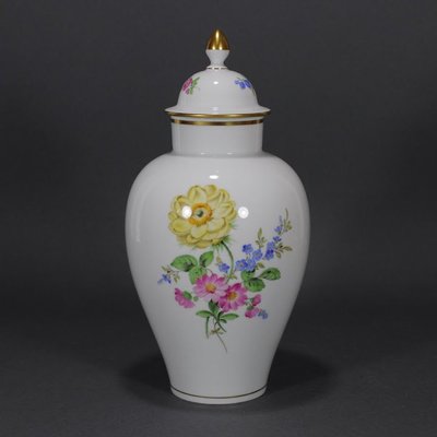 歐洲美瓷坊-德國國寶-Meissen 手繪花卉花瓶#1
