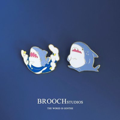 BROOCH鯊魚胸原創日系卡通可愛情侶徽章潮夏季包包服飾~特價~特價