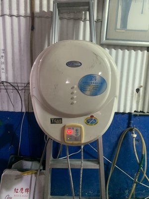 桃園國際二手貨中心----鴻茂 T-2000 微電腦電能熱水器   電熱水器