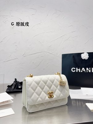 皮  Chanel 鏈條 新款包牛皮版本 時裝休閑 不挑衣服尺寸19 12cm N.O40236