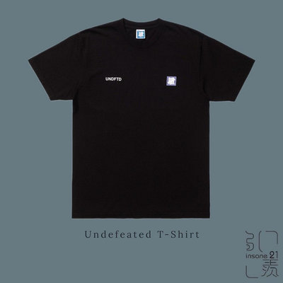 UNDEFEATED SMALL LOGO 短袖 小LOGO 字體 全黑 短TEE【Insane-21】