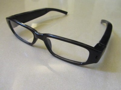 外型時尚黑框眼鏡高畫質針孔攝影機針孔眼鏡針孔攝影機高清HD眼鏡攝影機監視器材檢舉達人