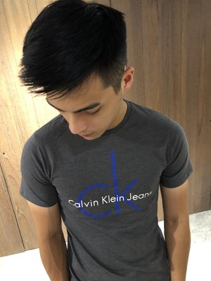 美國百分百【Calvin Klein】T恤 CK 短袖 T-shirt 短T logo 經典 深灰色 XS號 H661