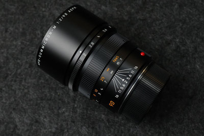 Leica 90mm f2 APO 含前後蓋遮光罩，無盒單 外觀超美 SN:629