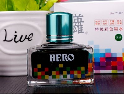 【上品名筆工藝坊】英雄 深綠色 特級非碳素炫彩 香水瓶造型 彩色鋼筆墨水 40ml 全12色 (#7107)