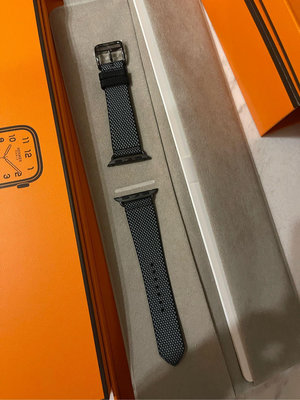 Hermes Apple Watch series9全新專櫃未用品原價40900元現在特價出
