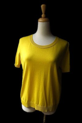 *Beauty*WEEKEND(MAXMARA)全新 黃色圓領短袖針織衫  L號  4500  元WE18
