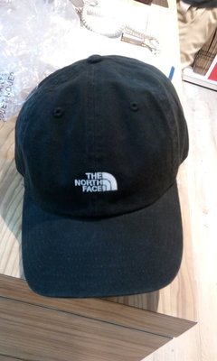 The North Face北面男女款黑色舒適遮陽運動帽｜3FKNA7D