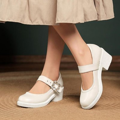 大碼鞋2023春秋新款復古厚底粗跟中跟扣帶單鞋女學生皮鞋米白色大碼 DFC