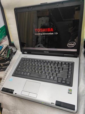 【電腦零件補給站】TOSHIBA東芝 Satellite L40 15吋筆記型電腦 Windows XP