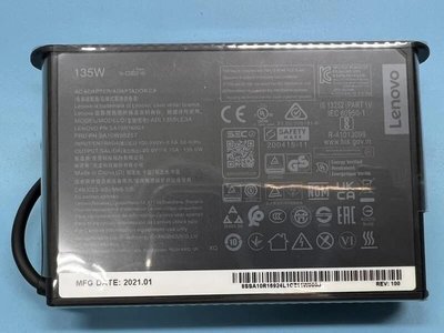 Lenovo 聯想 全新超薄款 筆電原廠充電器 20V 6.75A 135W 黃色方頭帶針