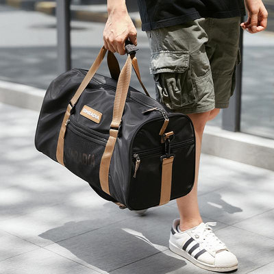現貨旅行包男士短途出差輕便時尚行李包手提大容量運動健身包