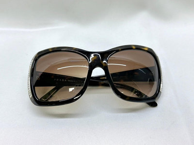 PRADA 豹紋膠框太陽眼鏡