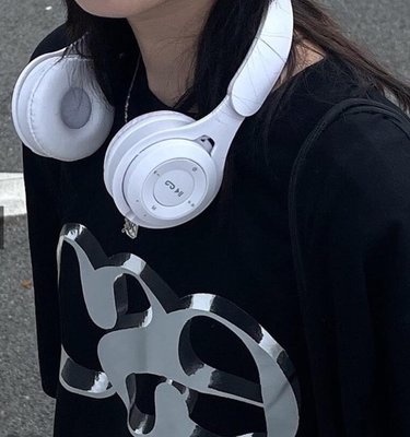 台灣現貨 全罩式藍牙耳機麥克風 耳罩式耳機 高音質重低音耳機 頭戴式藍芽耳機 超震撼低音耳機 無線藍芽耳機 降噪耳機