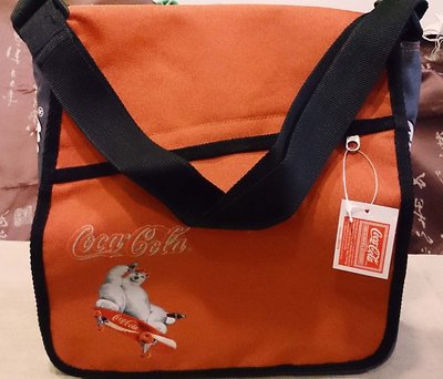 coca cola可口可樂 經典周邊肩背包(紅色) : 肩背包 可口可樂 周邊 典藏 收藏品