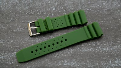 22mm軍綠色超值高質感蛇腹式矽膠錶帶替代原廠搶錢貴貨citizen,seiko潛水錶帶